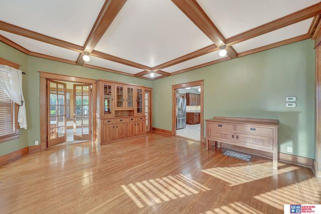 1975 B Street, Lincoln, NE 68502