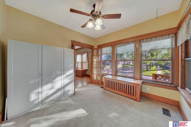 1975 B Street, Lincoln, NE 68502