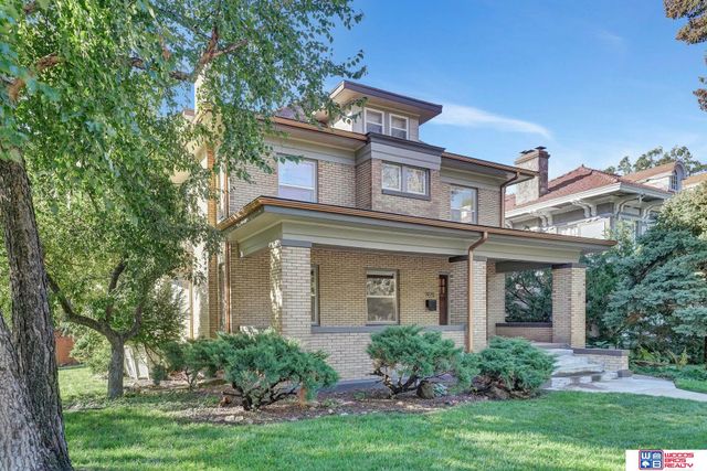 1975 B Street, Lincoln, NE 68502