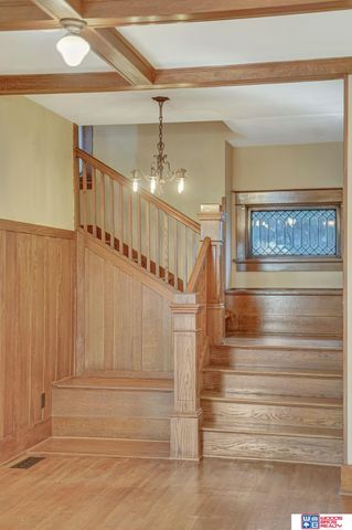 1975 B Street, Lincoln, NE 68502