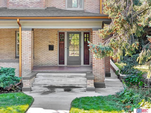 1975 B Street, Lincoln, NE 68502