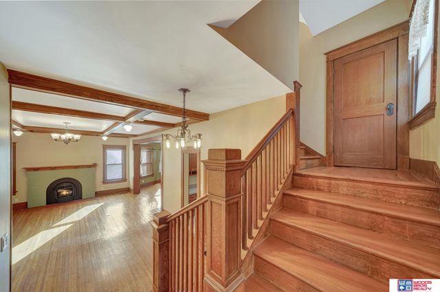 1975 B Street, Lincoln, NE 68502