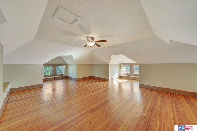 1975 B Street, Lincoln, NE 68502