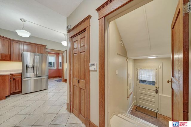 1975 B Street, Lincoln, NE 68502