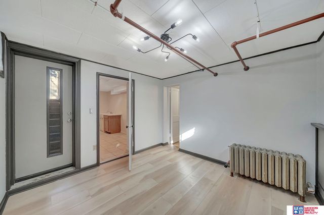 1975 B Street, Lincoln, NE 68502