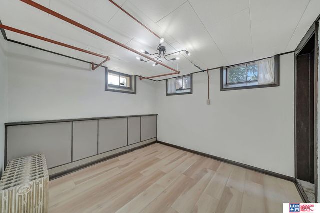 1975 B Street, Lincoln, NE 68502