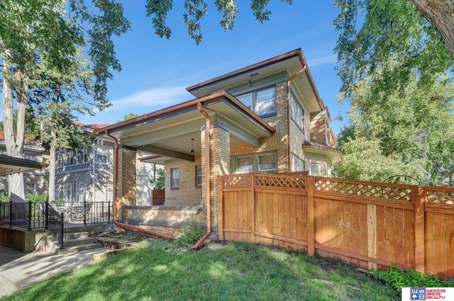 1975 B Street, Lincoln, NE 68502