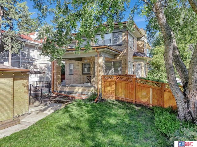 1975 B Street, Lincoln, NE 68502