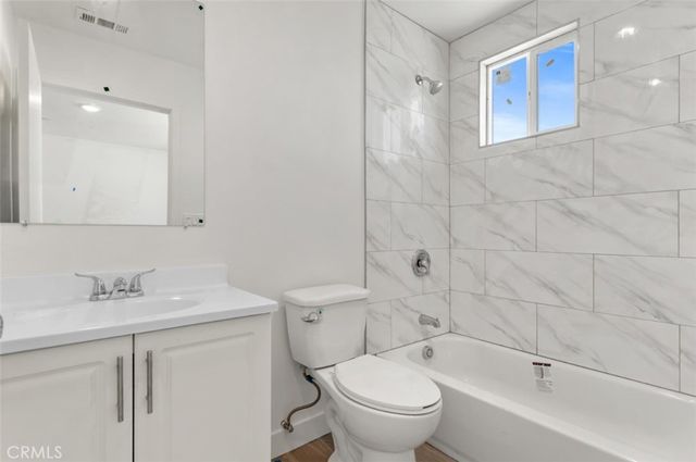 705 W 80th, Los Angeles, CA 90044