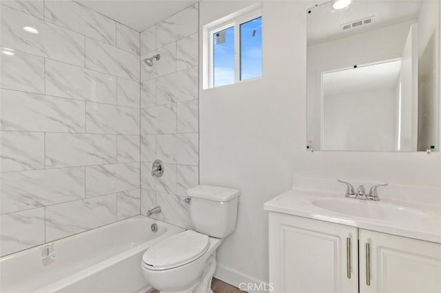 705 W 80th, Los Angeles, CA 90044