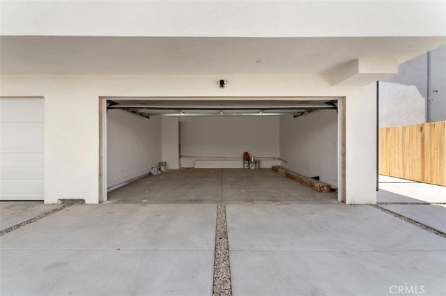 705 W 80th, Los Angeles, CA 90044