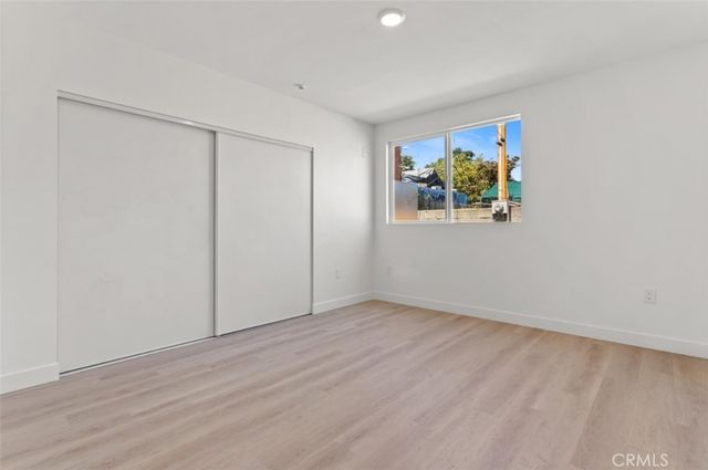 705 W 80th, Los Angeles, CA 90044