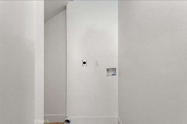 705 W 80th, Los Angeles, CA 90044