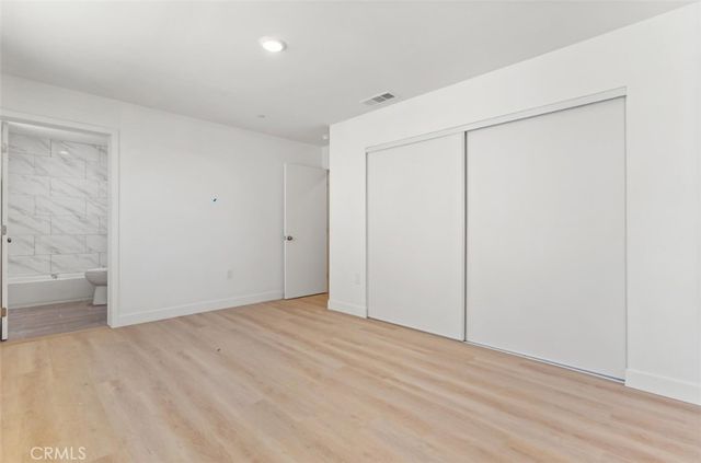 705 W 80th, Los Angeles, CA 90044