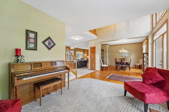 6219 Orchid Lane N, Maple Grove, MN 55311
