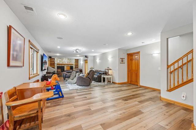 6219 Orchid Lane N, Maple Grove, MN 55311