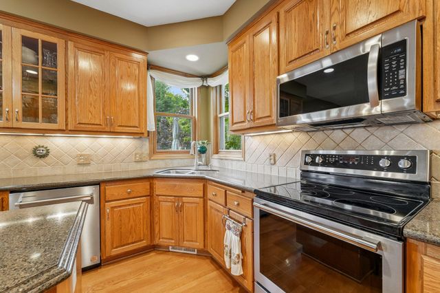 6219 Orchid Lane N, Maple Grove, MN 55311