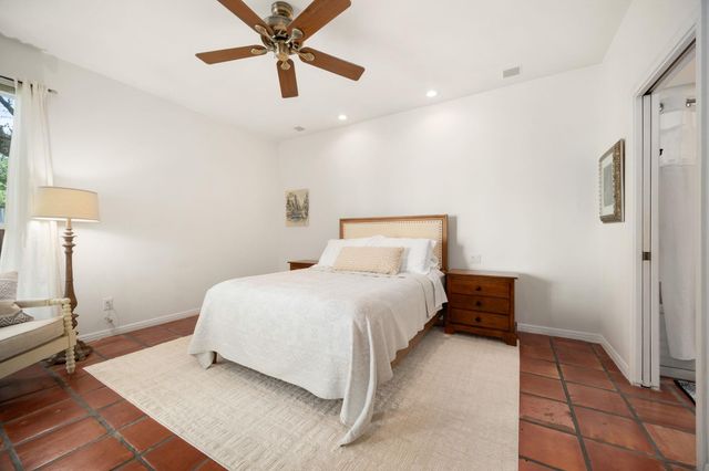 301 Riverview DR, Georgetown, TX 78628