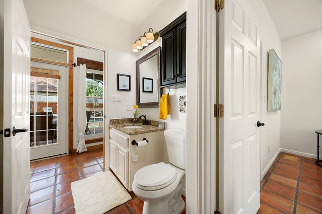 301 Riverview DR, Georgetown, TX 78628