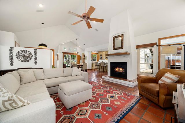 301 Riverview DR, Georgetown, TX 78628