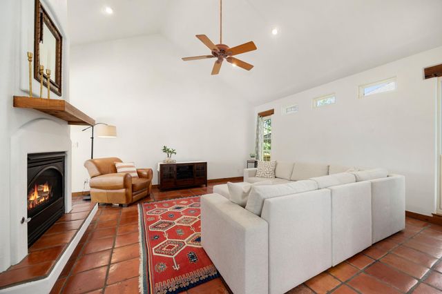 301 Riverview DR, Georgetown, TX 78628