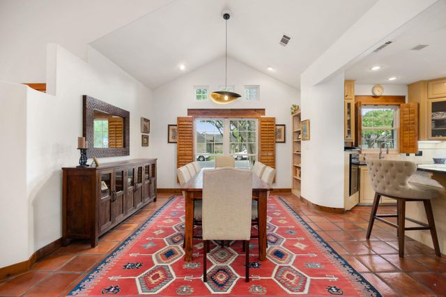 301 Riverview DR, Georgetown, TX 78628