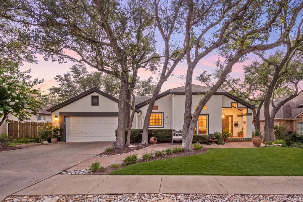 301 Riverview DR, Georgetown, TX 78628