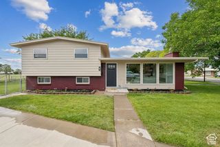 4194 S BENNION RD, Taylorsville, UT 84129