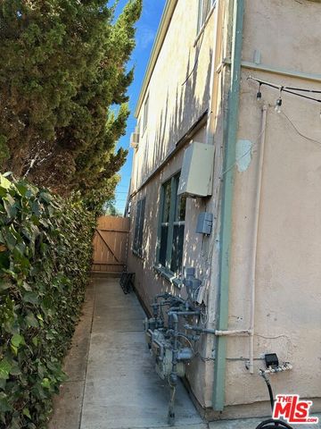 1816 Hillhurst Avenue, Los Angeles, CA 90027