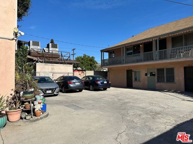 1816 Hillhurst Avenue, Los Angeles, CA 90027