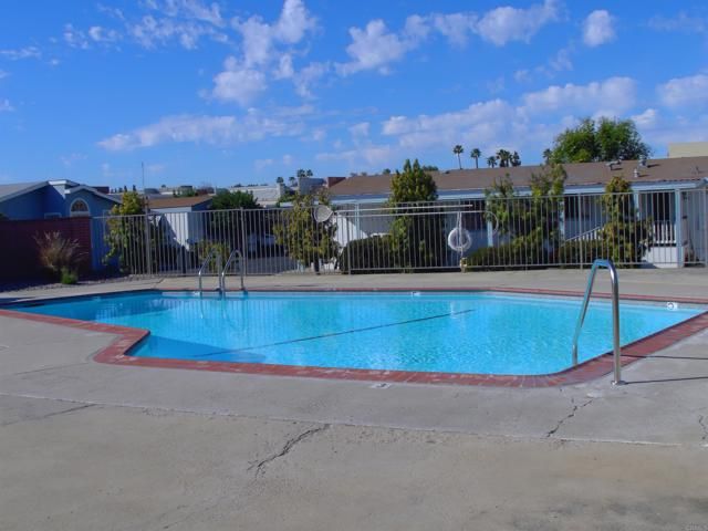 211 N Citrus Avenue 135, Escondido, CA 92027