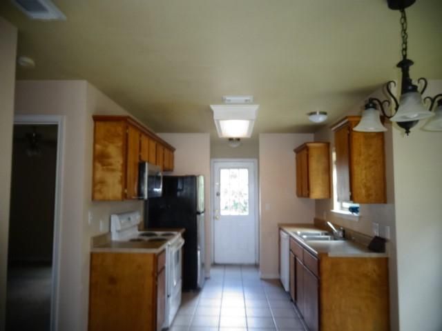 107 Yegua Circle, Huntsville, TX 77340