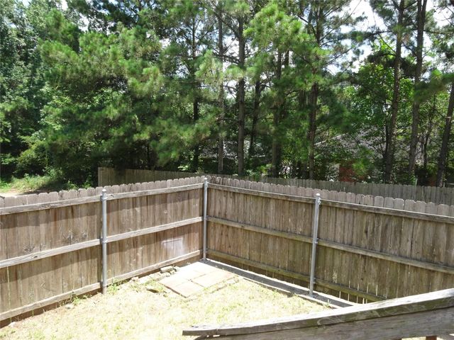 107 Yegua Circle, Huntsville, TX 77340