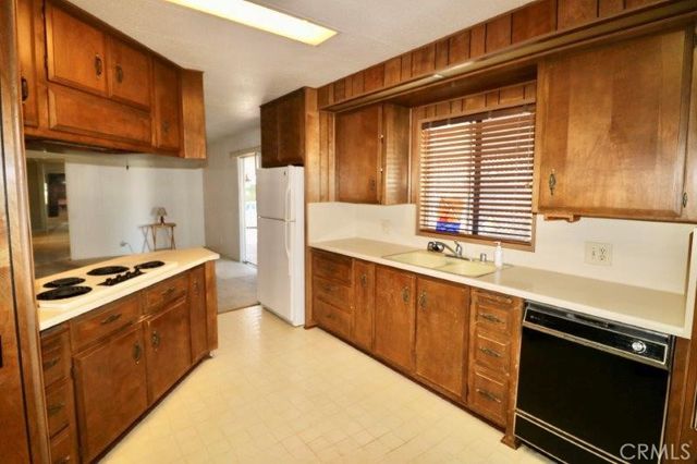 2121 Lake Side Drive 158, La Habra, CA 90631