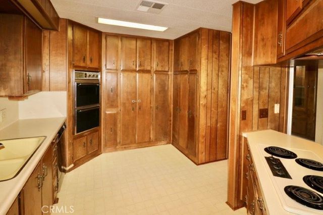 2121 Lake Side Drive 158, La Habra, CA 90631