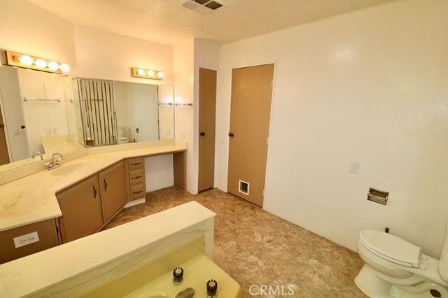 2121 Lake Side Drive 158, La Habra, CA 90631