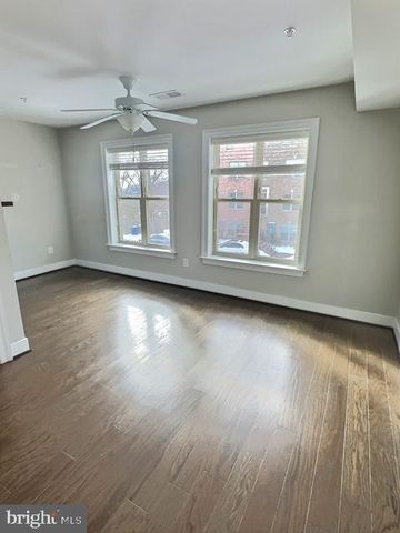 2179 HALF MOON PL NE, Washington, DC 20018