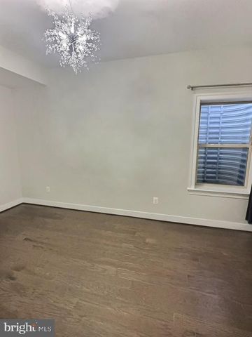 2179 HALF MOON PL NE, Washington, DC 20018