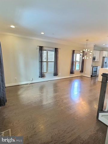 2179 HALF MOON PL NE, Washington, DC 20018