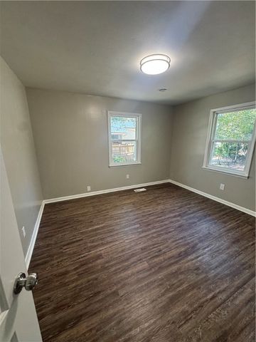 100 W Lincoln Street, Searcy, AR 72143