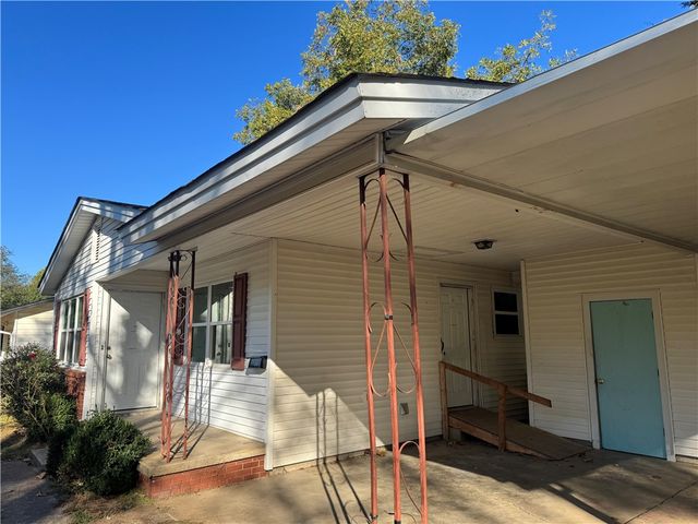 100 W Lincoln Street, Searcy, AR 72143