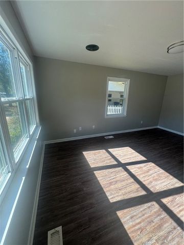 100 W Lincoln Street, Searcy, AR 72143