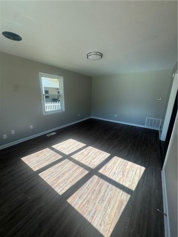 100 W Lincoln Street, Searcy, AR 72143