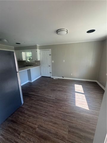 100 W Lincoln Street, Searcy, AR 72143