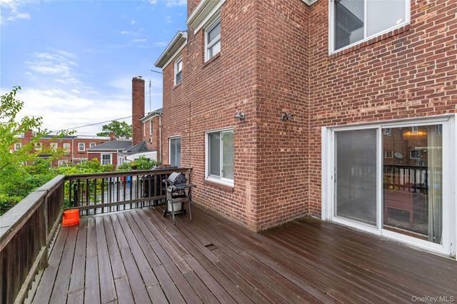 17519 74th Avenue, Fresh Meadows, NY 11366