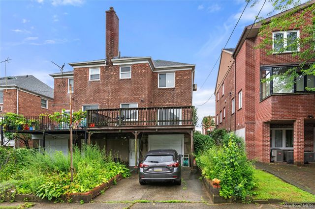 17519 74th Avenue, Fresh Meadows, NY 11366