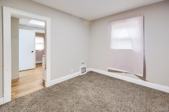 808 N Chevrolet Avenue, Flint, MI 48504