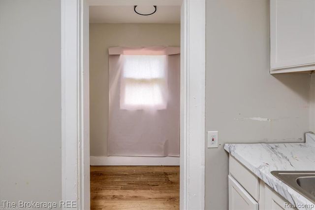 808 N Chevrolet Avenue, Flint, MI 48504