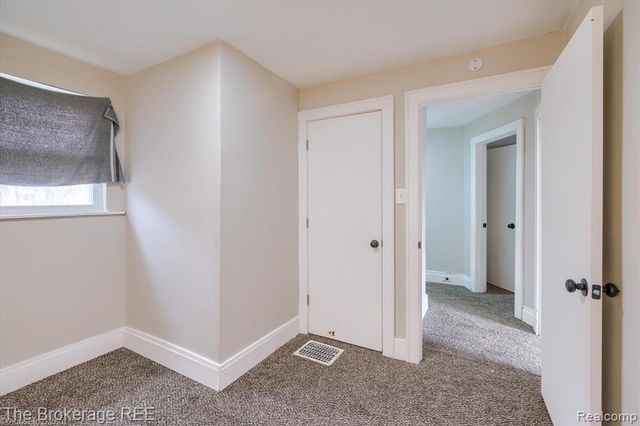 808 N Chevrolet Avenue, Flint, MI 48504