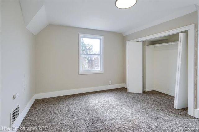 808 N Chevrolet Avenue, Flint, MI 48504